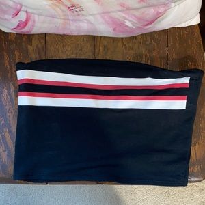 Black strapless crop top with red and white stripes.